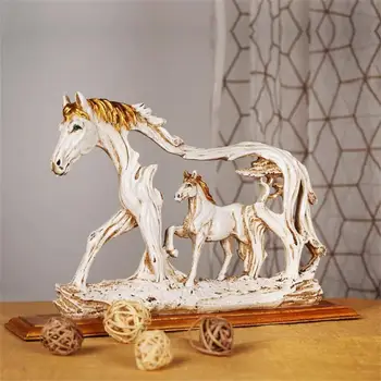 Fashion Micro Decor Indeformable Unieke Vintage Galopperend Paard Sculptuur voor de Woonkamer Paard Beeldje Paard Standbeeld
