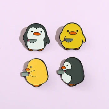 Penguin Dolk Mes Emaille Pins Schattig Eend Badge Metalen Revers Spelden Hoed Rugzak Kleding Broches Cartoon Pin Sieraden voor Vrienden